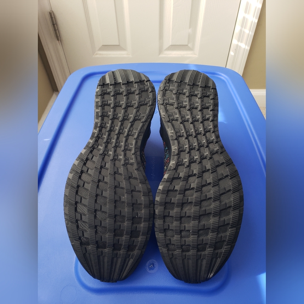 Adidas - Picture 2 of 4